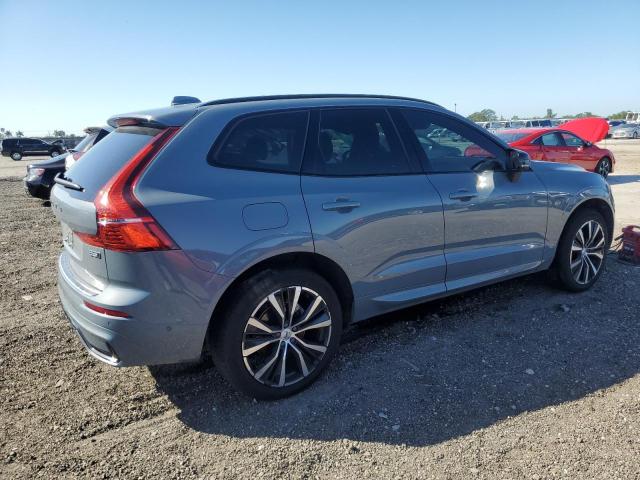 YV4L12RL6R1762577 - 2024 VOLVO XC60 PLUS GRAY photo 3