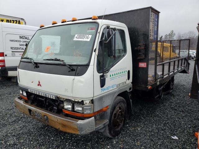 JW6AAF1H31L000342 - 2001 MITSUBISHI FE 639 WHITE photo 1