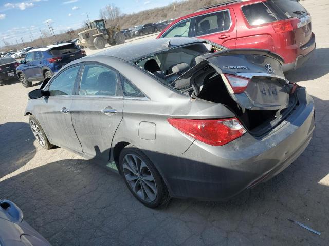 5NPEC4AB4DH767833 - 2013 HYUNDAI SONATA SE GRAY photo 2