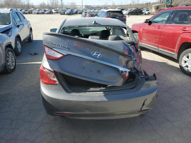 5NPEC4AB4DH767833 - 2013 HYUNDAI SONATA SE GRAY photo 6