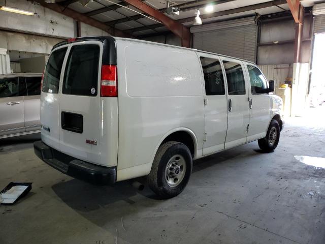 1GTW7AFG7J1188267 - 2018 GMC SAVANA G2500 WHITE photo 3