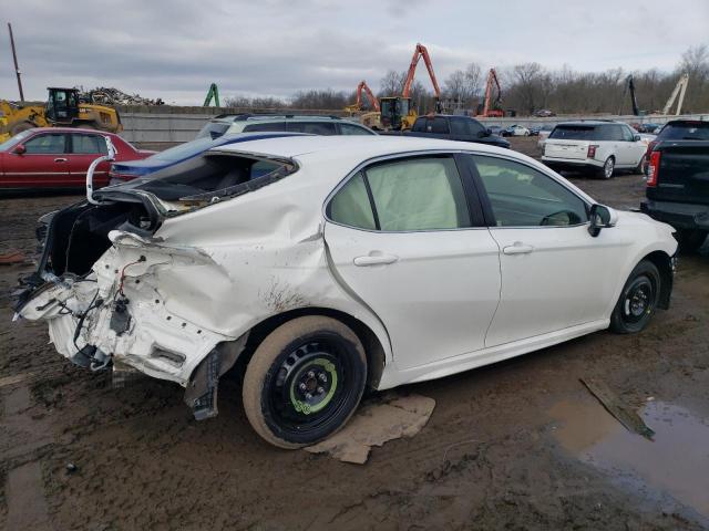 JTNB11HK6J3005250 - 2018 TOYOTA CAMRY L WHITE photo 3