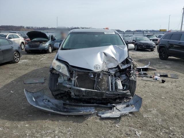 5TDKK3DC6BS151787 - 2011 TOYOTA SIENNA LE SILVER photo 5