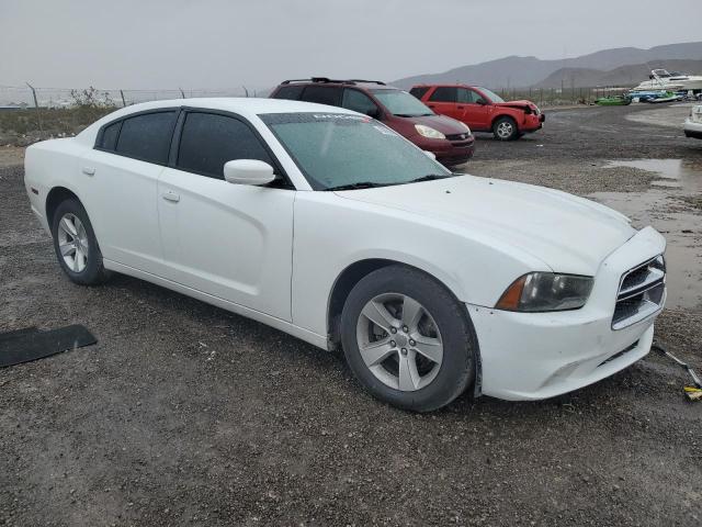 2C3CDXBG9CH108710 - 2012 DODGE CHARGER SE WHITE photo 4