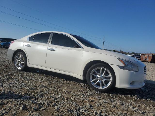 1N4AA5AP6BC821623 - 2011 NISSAN MAXIMA S WHITE photo 4