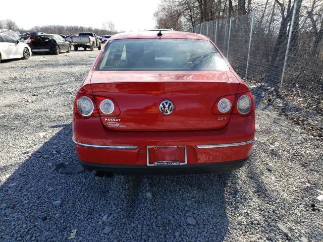 WVWAK73C38E128857 - 2008 VOLKSWAGEN PASSAT KOMFORT RED photo 6