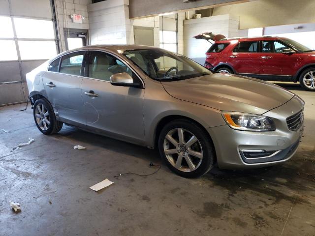 YV126MFK8G2396758 - 2016 VOLVO S60 PREMIER GOLD photo 4