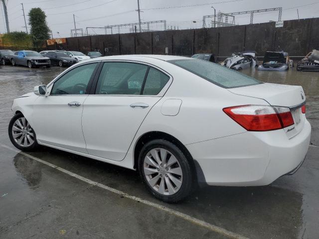 1HGCR2F78FA013876 - 2015 HONDA ACCORD EX WHITE photo 2