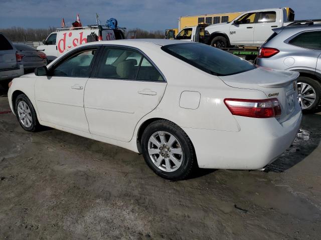 JTNBK46KX73002927 - 2007 TOYOTA CAMRY LE WHITE photo 2