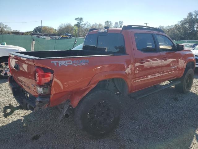 5TFCZ5AN6JX159060 - 2018 TOYOTA TACOMA DOUBLE CAB ORANGE photo 3