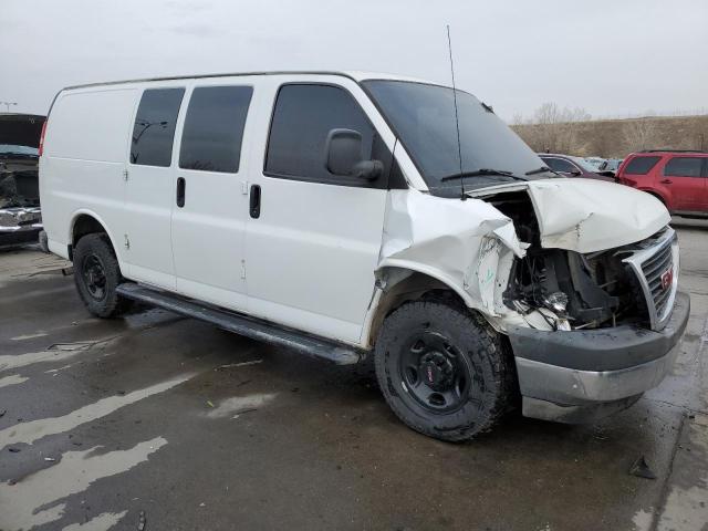 1GTW7AFG1J1903172 - 2018 GMC SAVANA G2500 WHITE photo 4