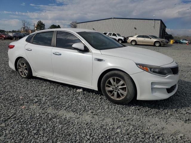 5XXGT4L30GG031244 - 2016 KIA OPTIMA LX WHITE photo 4