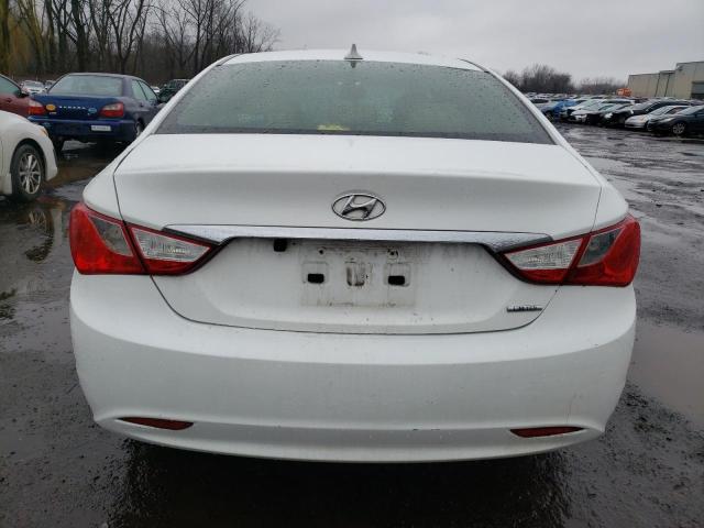 5NPEC4AC8DH584315 - 2013 HYUNDAI SONATA SE WHITE photo 6