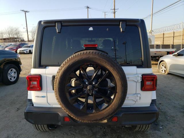 1C4JJXP60MW802720 - 2021 JEEP WRANGLER U SAHARA 4XE WHITE photo 6