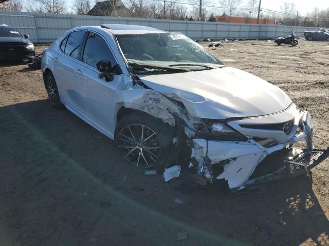 4T1T11AK9RU231996 - 2024 TOYOTA CAMRY SE NIGHT SHADE WHITE photo 4