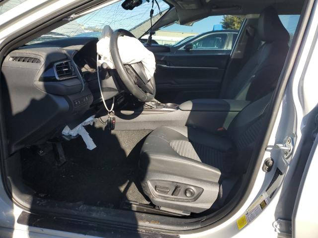 4T1T11AK9RU231996 - 2024 TOYOTA CAMRY SE NIGHT SHADE WHITE photo 7