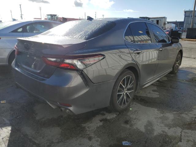 4T1T11AKXPU725913 - 2023 TOYOTA CAMRY SE NIGHT SHADE GRAY photo 3