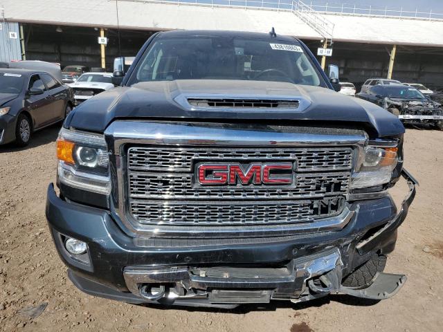 1GT12UEY9JF110287 - 2018 GMC SIERRA K2500 DENALI BLACK photo 5