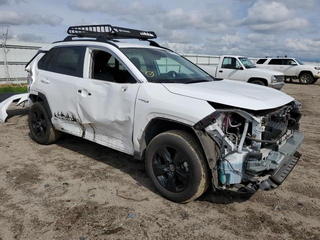 4T3RWRFV5MU039097 - 2021 TOYOTA RAV4 XLE WHITE photo 4