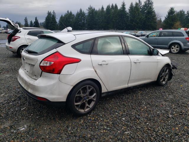 1FADP3K21EL325524 - 2014 FORD FOCUS SE WHITE photo 3