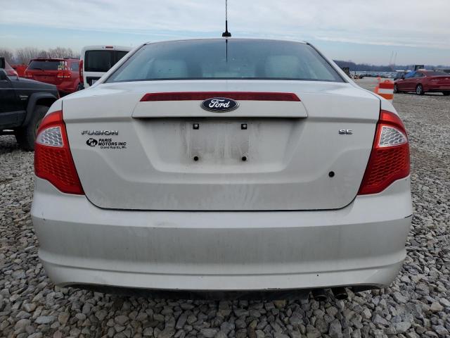 3FAHP0HA8BR111769 - 2011 FORD FUSION SE WHITE photo 6