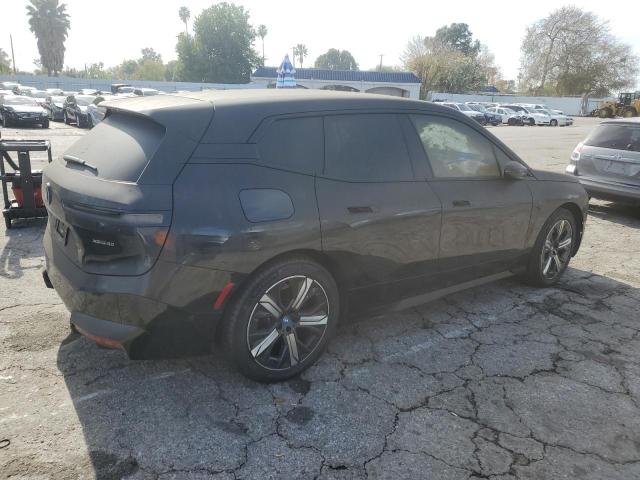 WB523CF0XPCL59062 - 2023 BMW IX XDRIVE50 Qara foto 3