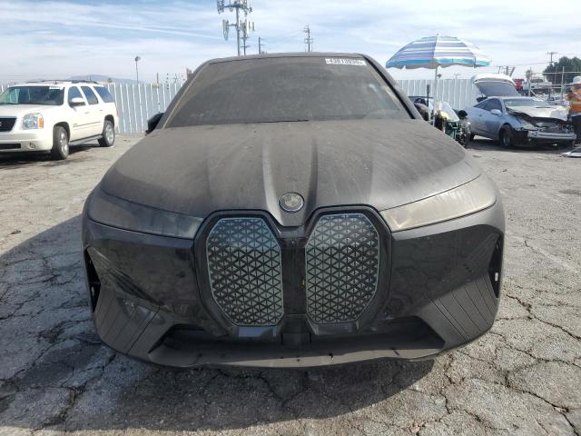 WB523CF0XPCL59062 - 2023 BMW IX XDRIVE50 Qara foto 5