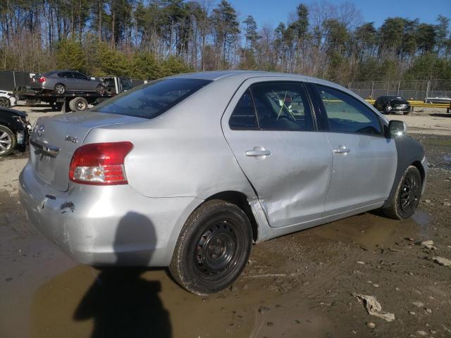 JTDBT923681220048 - 2008 TOYOTA YARIS SILVER photo 3