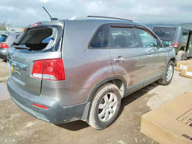 5XYKT3A13BG100471 - 2011 KIA SORENTO BASE SILVER photo 3