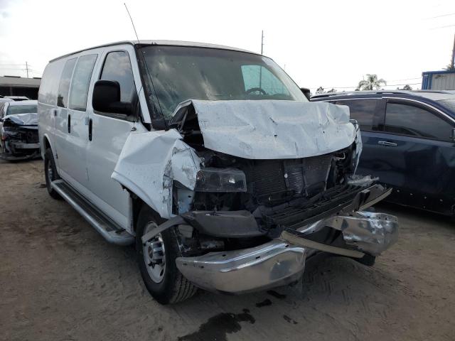 1GTW7FCF4F1900511 - 2015 GMC SAVANA G2500 WHITE photo 4