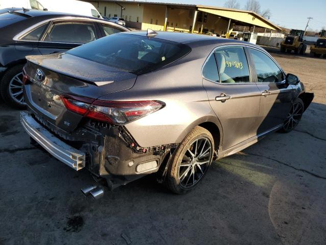 4T1G11AK1PU736560 - 2023 TOYOTA CAMRY SE NIGHT SHADE GRAY photo 3
