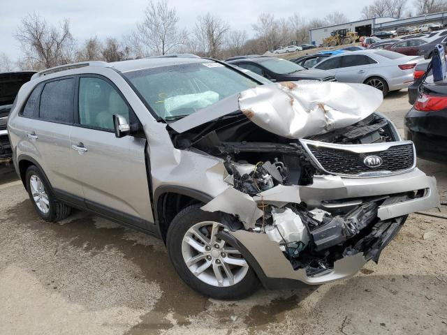 5XYKT3A63FG662324 - 2015 KIA SORENTO LX SILVER photo 4