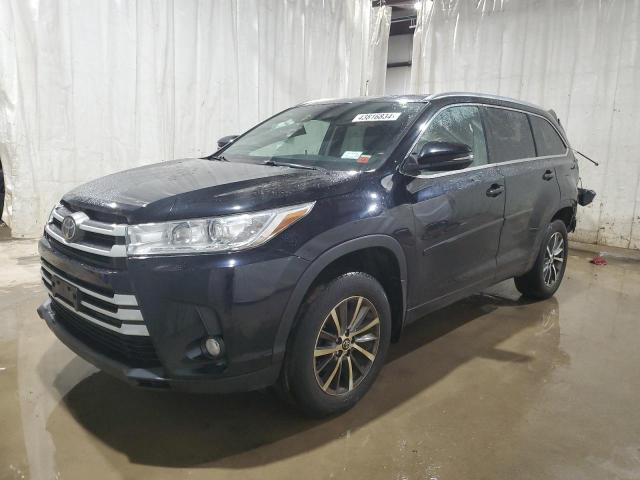 5TDJZRFH0HS458707 - 2017 TOYOTA HIGHLANDER SE GRAY photo 1