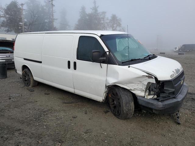 1GCGG29K581209492 - 2008 CHEVROLET EXPRESS G2 WHITE photo 4