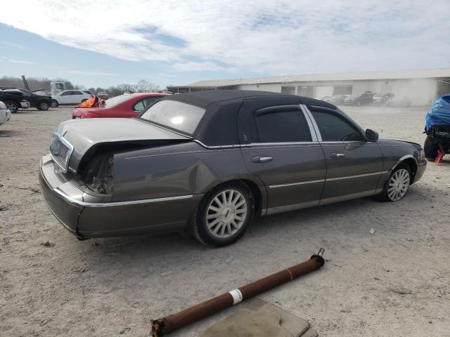 1LNHM81W33Y621985 - 2003 LINCOLN TOWN CAR EXECUTIVE GRAY photo 3