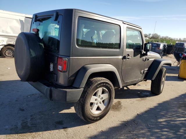 1C4GJWAG4JL923933 - 2018 JEEP WRANGLER SPORT GRAY photo 3