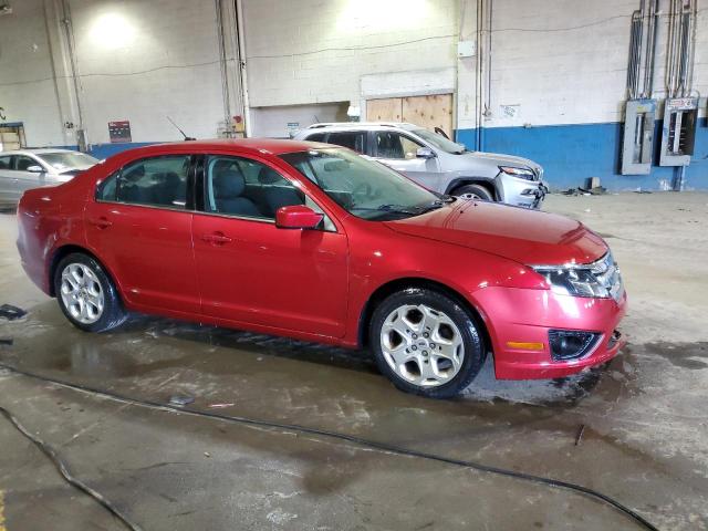 3FAHP0HA5BR133468 - 2011 FORD FUSION SE RED photo 4