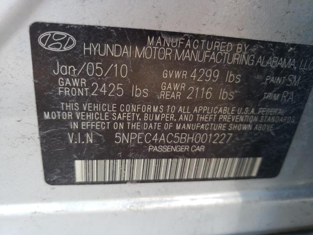 5NPEC4AC5BH001227 - 2011 HYUNDAI SONATA SE SILVER photo 12