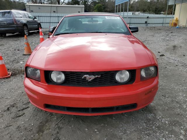 1ZVHT85H365125168 - 2006 FORD MUSTANG GT RED photo 5