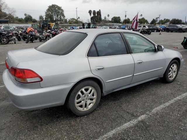 1HGCG16481A021782 - 2001 HONDA ACCORD LX SILVER photo 3