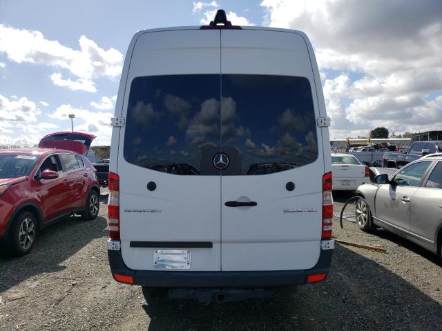 8BTPE8CD7GE121711 - 2016 MERCEDES-BENZ SPRINTER 2500 WHITE photo 6