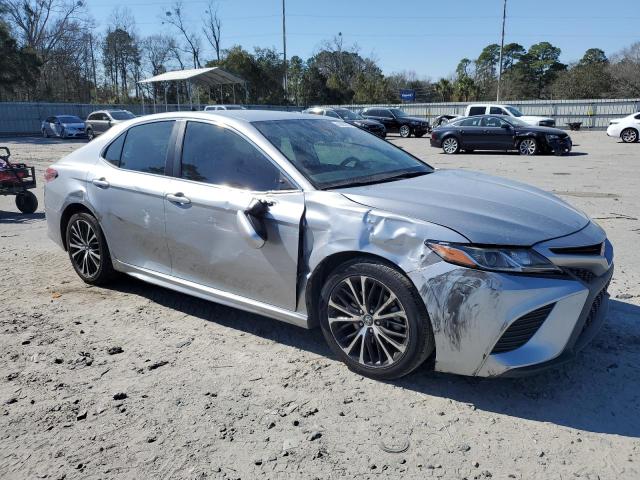 4T1B11HK7KU236749 - 2019 TOYOTA CAMRY L SILVER photo 4