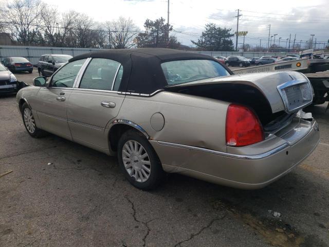 1LNHM81W74Y614426 - 2004 LINCOLN TOWN CAR EXECUTIVE TAN photo 2