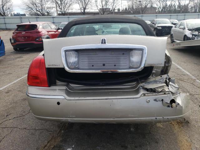 1LNHM81W74Y614426 - 2004 LINCOLN TOWN CAR EXECUTIVE TAN photo 6