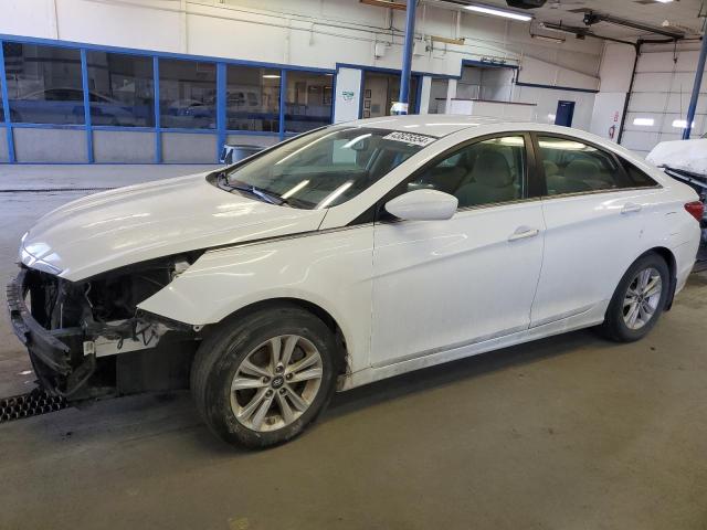 5NPEB4AC6DH691205 - 2013 HYUNDAI SONATA GLS WHITE photo 1