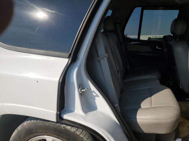 1GKES63M682117992 - 2008 GMC ENVOY DENALI WHITE photo 10