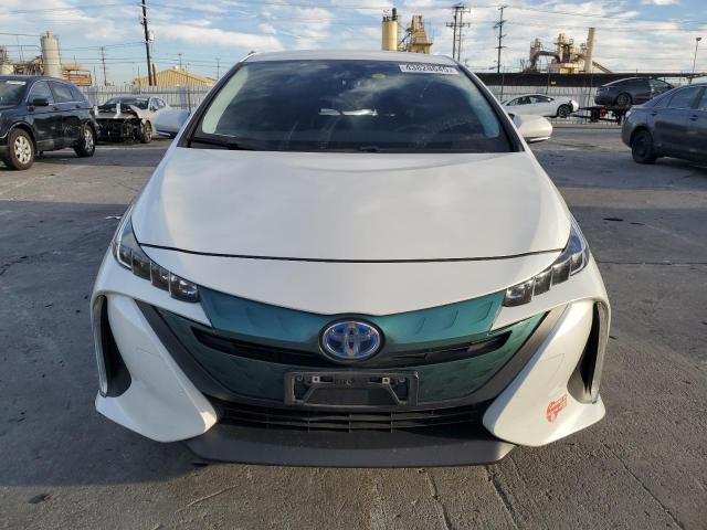 JTDKARFP1H3063973 - 2017 TOYOTA PRIUS PRIM WHITE photo 5