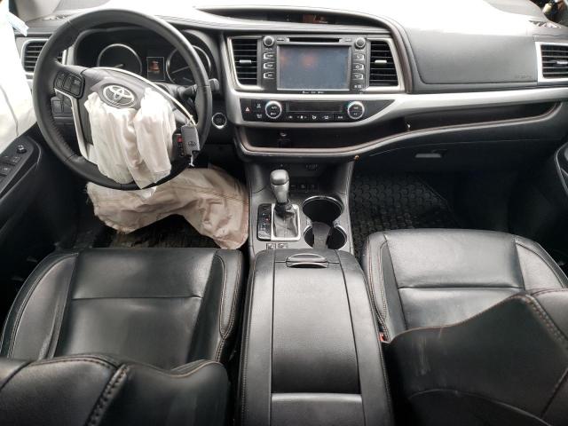 5TDJKRFH8GS275249 - 2016 TOYOTA HIGHLANDER XLE GRAY photo 8