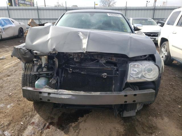 2C3KA63H68H141001 - 2008 CHRYSLER 300C GRAY photo 5