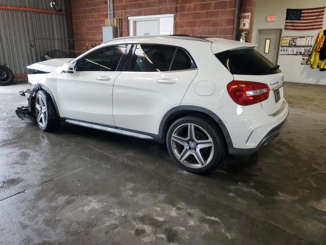 WDCTG4EB7FJ130025 - 2015 MERCEDES-BENZ GLA 250 WHITE photo 2